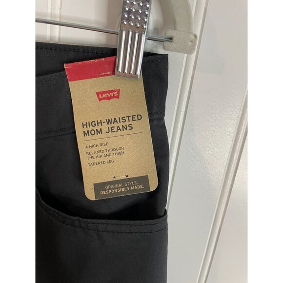 Levi’s Black High-Waisted Tapered Leg Mom Jeans Size 29x30 - Picture 6 of 13